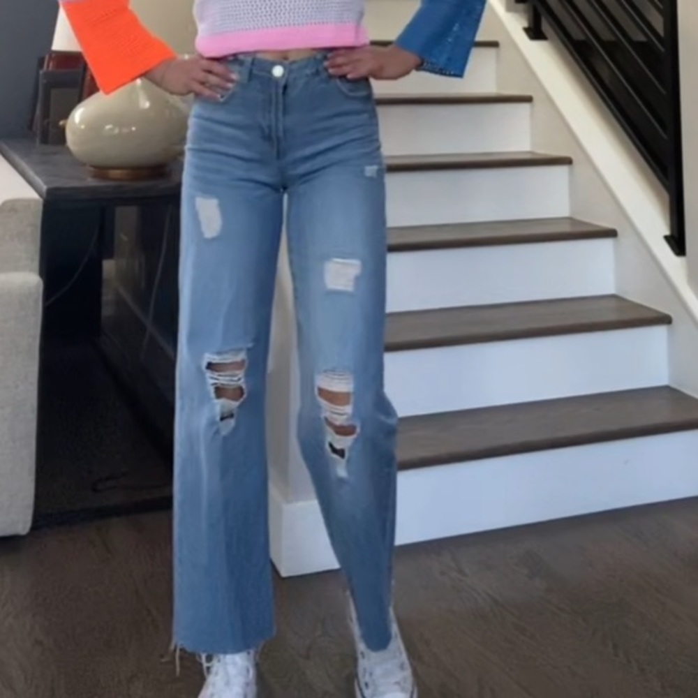 Wide leg ripped jeans
